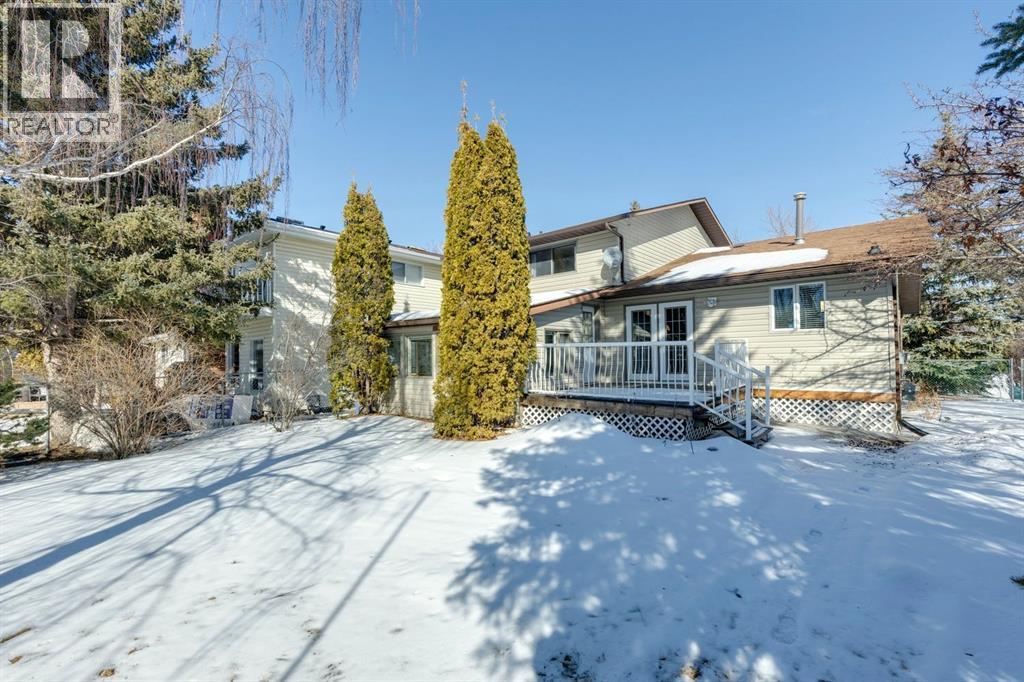 House for Sale in 571 Woodside Place SW|Calgary, Alberta T2W3J9 3