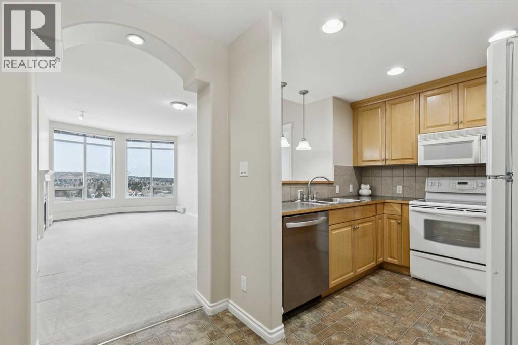 Apartment for Sale in 705, 1726 14 Avenue NW|Calgary, Alberta T2N4Y8 2