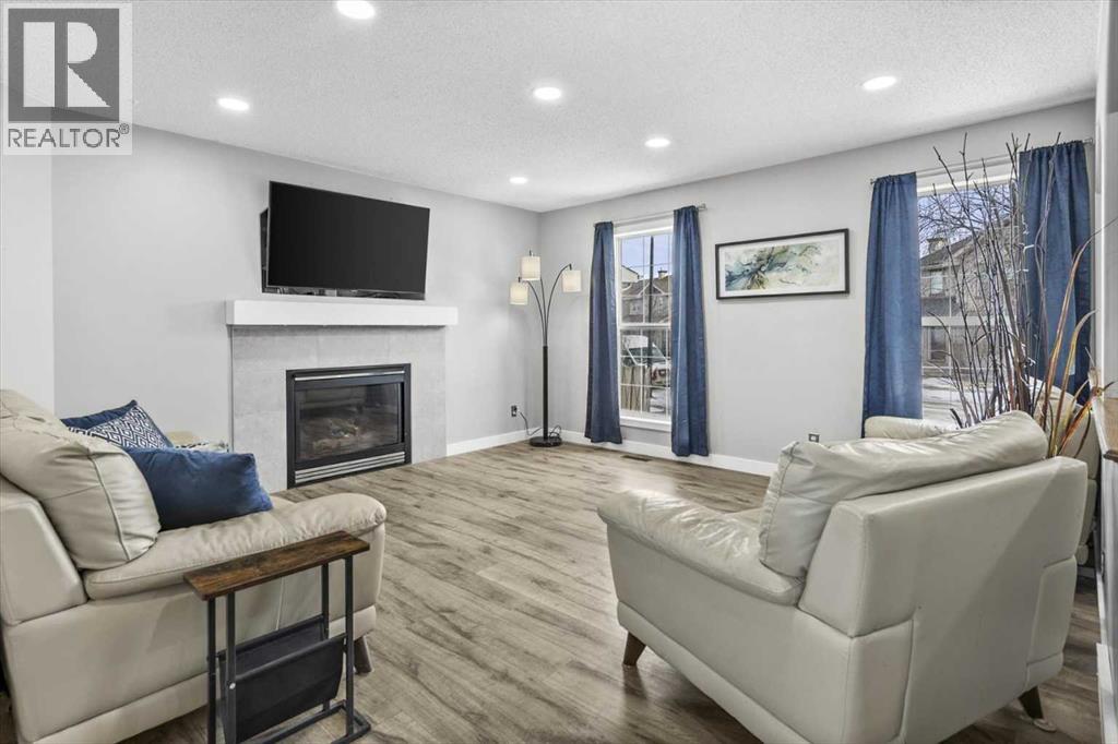 House for Sale in 39 Prestwick Heath SE|Calgary, Alberta T2Z4E3 5