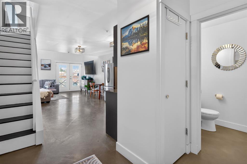 Apartment for Sale in 373, 2233 34 Avenue SW|Calgary, Alberta T2T6N2 3