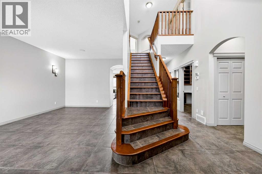 House for Sale in 14 Springborough Crescent SW|Calgary, Alberta T3H5M5 5