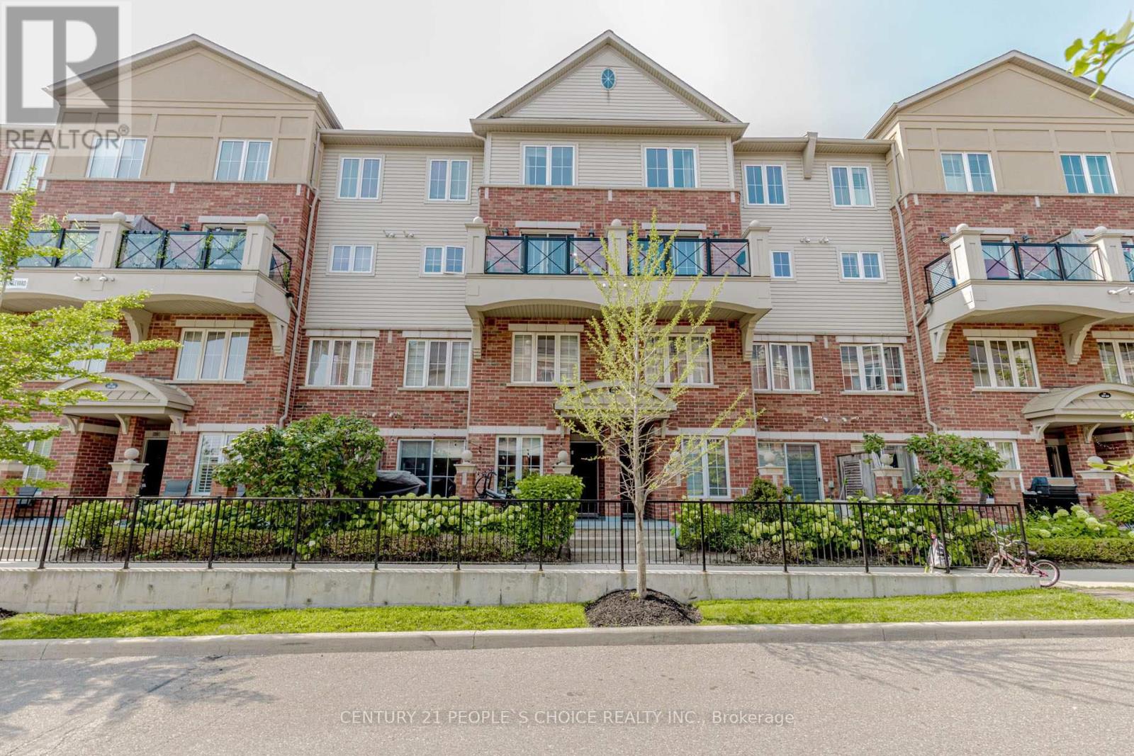 Row / Townhouse for Sale in 25 - 47 HAYS BOULEVARD|Oakville (RO River Oaks), Ontario L6H0J1 3
