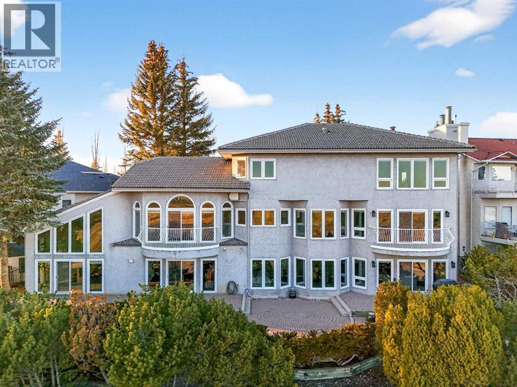 House for Sale in 57 Edelweiss Point NW|Calgary, Alberta T3A4N5 3