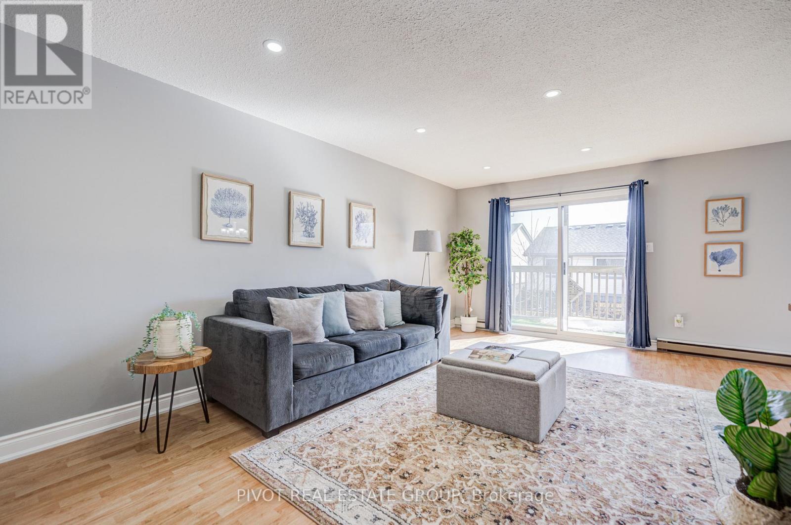 Row / Townhouse for Sale in 72 - 6797 FORMENTERA AVENUE|Mississauga (Meadowvale), Ontario L5N2L6 5