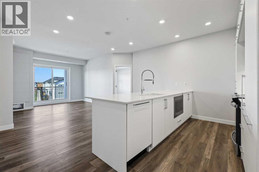 Apartment for Sale in 317, 255 Les Jardins Park SE|Calgary, Alberta T2C5W9 2