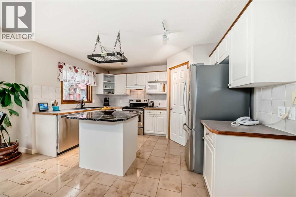 House for Sale in 66 Tuscany Hills Point NW|Calgary, Alberta T3L2C7 3