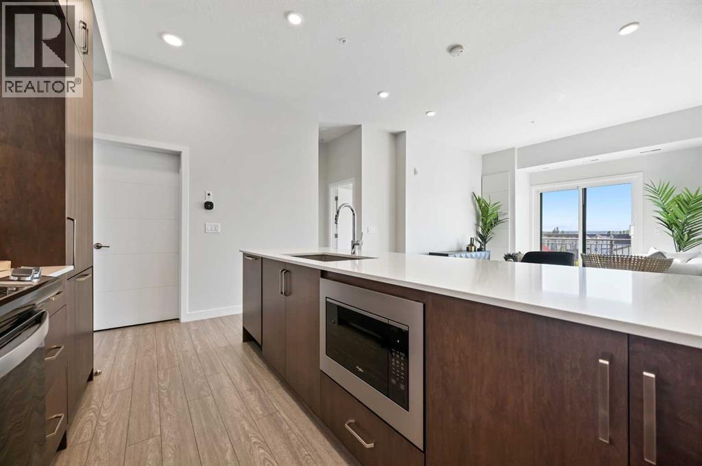 Apartment for Sale in 422, 255 Les Jardins Park SE|Calgary, Alberta T2C5V3 3