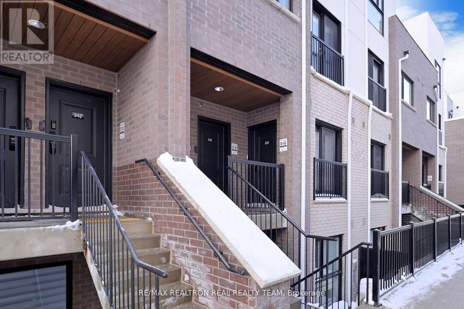 Row / Townhouse for Sale in 338 - 349 WHEAT BOOM DRIVE|Oakville (JM Joshua Meadows), Ontario L6H7X5 2