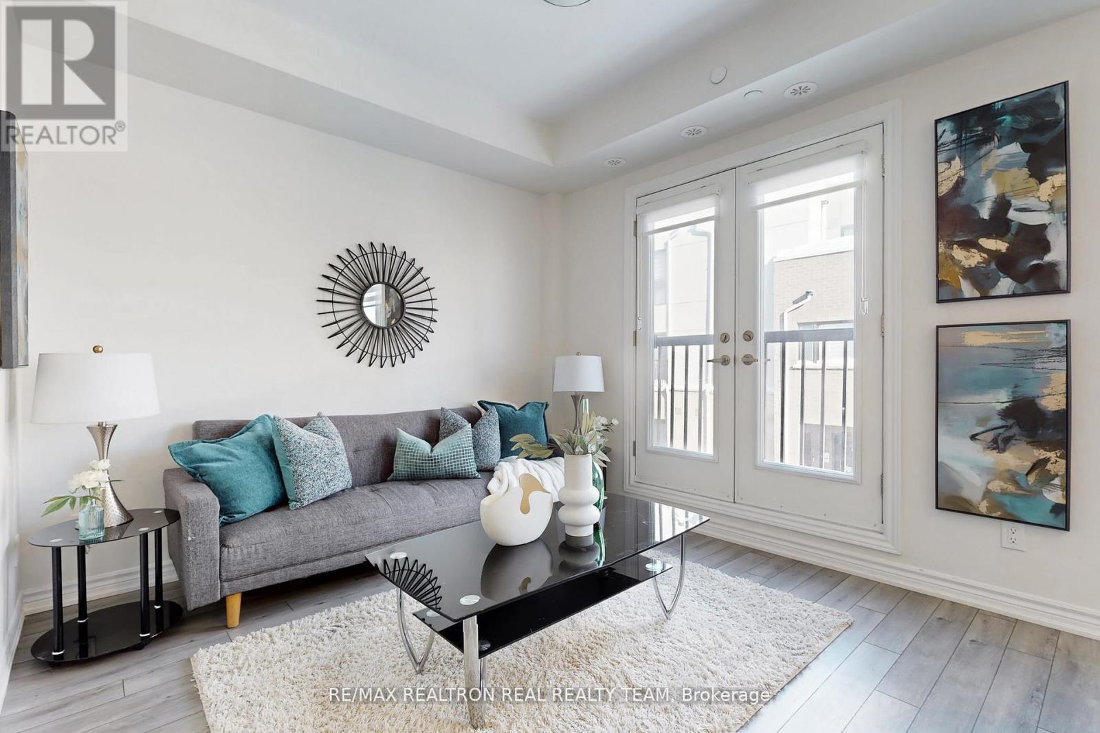 Row / Townhouse for Sale in 338 - 349 WHEAT BOOM DRIVE|Oakville (JM Joshua Meadows), Ontario L6H7X5 5