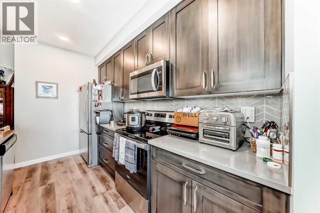 Apartment for Sale in 403, 200 Shawnee Square SW|Calgary, Alberta T2Y0T7 5