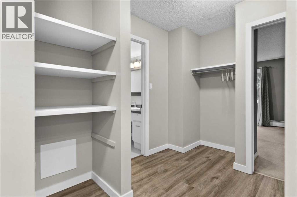 Apartment for Sale in 110, 816 89 Avenue SW|Calgary, Alberta T2V4N8 5