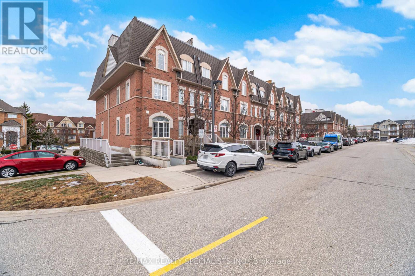 Row / Townhouse for Sale in 129 - 601 SHORELINE DRIVE|Mississauga (Cooksville), Ontario L5B4J9 3
