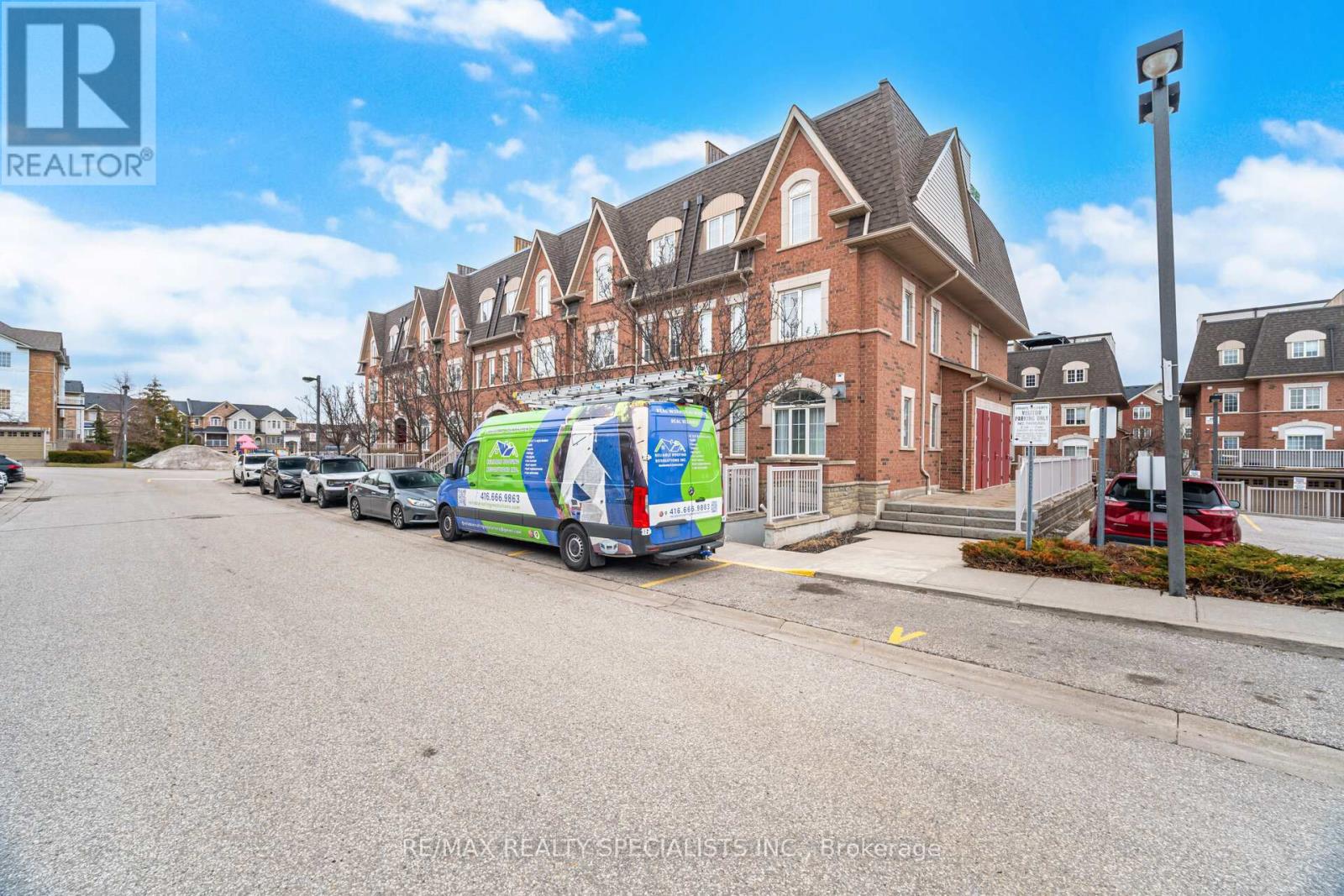 Row / Townhouse for Sale in 129 - 601 SHORELINE DRIVE|Mississauga (Cooksville), Ontario L5B4J9 4