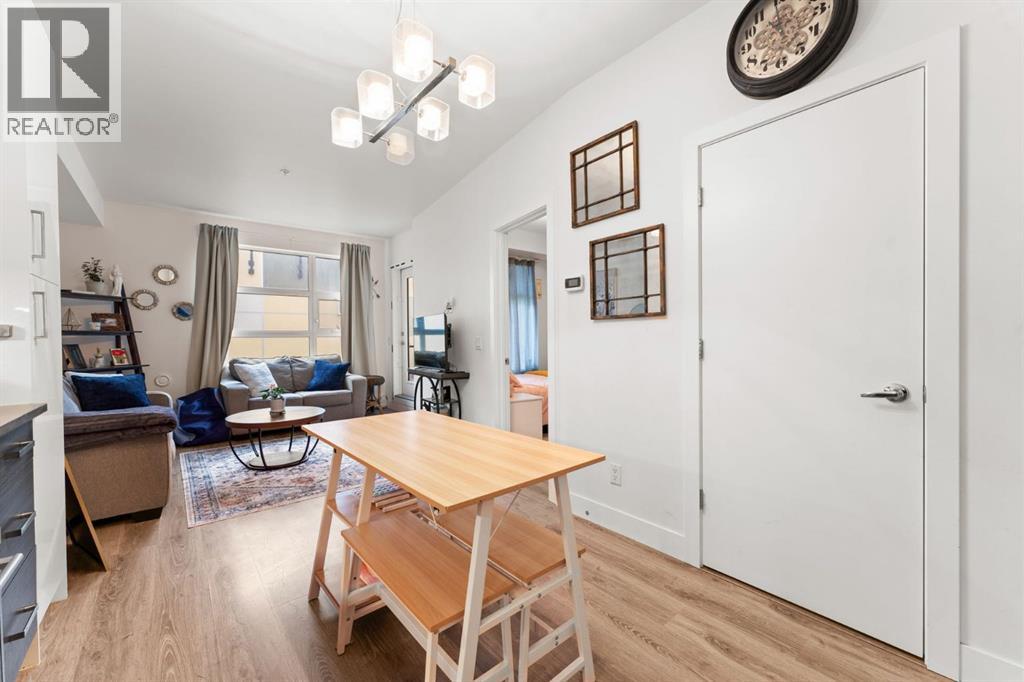 Apartment for Sale in 302, 515 4 Avenue NE|Calgary, Alberta T2E0J9 4