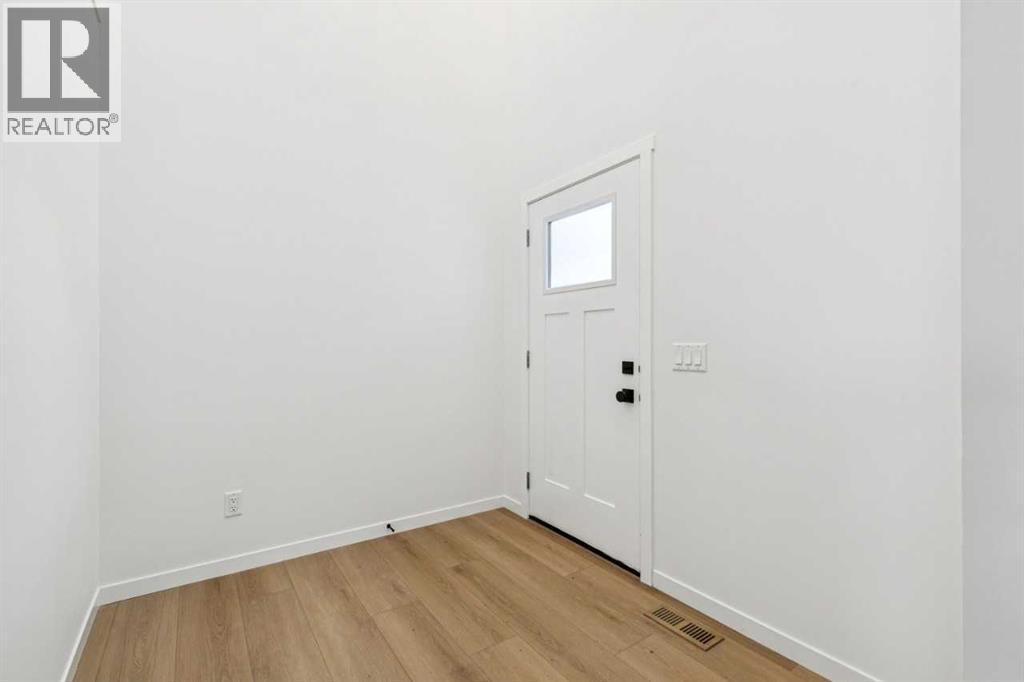 House for Sale in 79 Bartlett Row SE|Calgary, Alberta T3S0X9 3