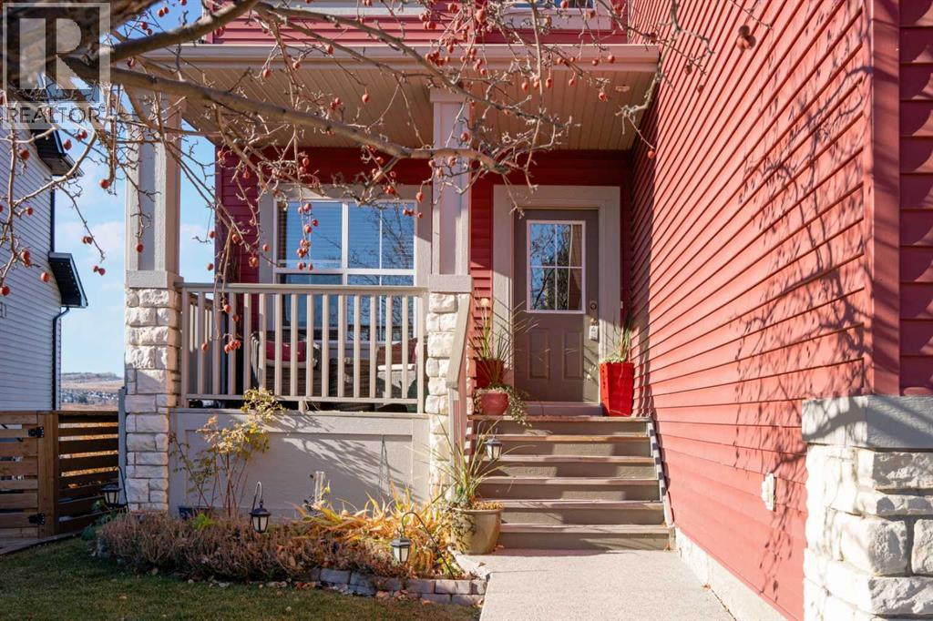 House for Sale in 122 Hidden Creek Heights NW|Calgary, Alberta T3A6K9 2