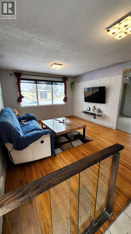 House for Sale in 19 Margate Place NE|Calgary, Alberta t2a3e4 4