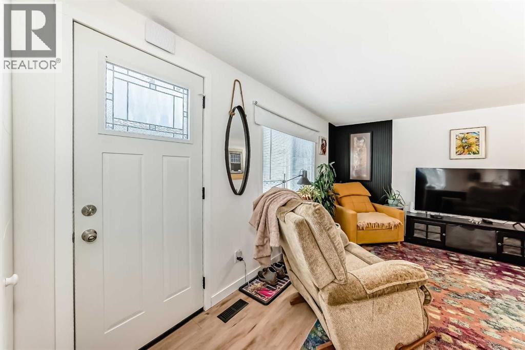 Mobile Home for Sale in 189, 99 Arbour Lake Road NW|Calgary, Alberta T3G4E4 3