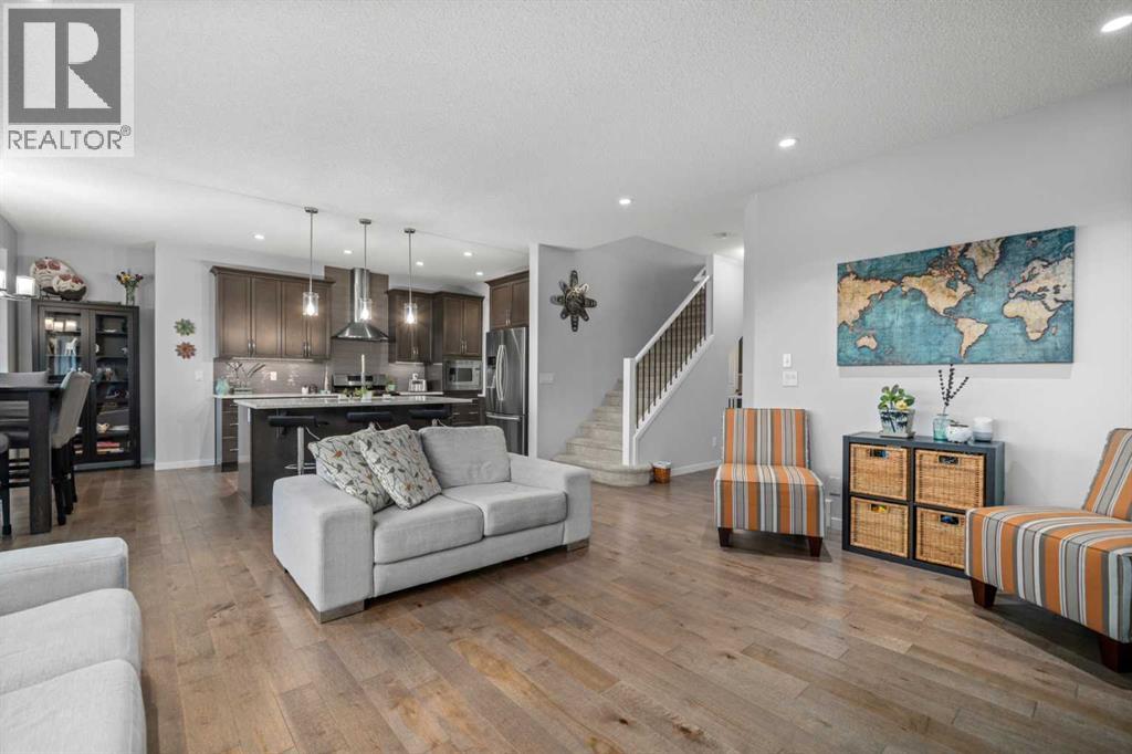 House for Sale in 71 Nolanfield Crescent NW|Calgary, Alberta T3R0L7 5