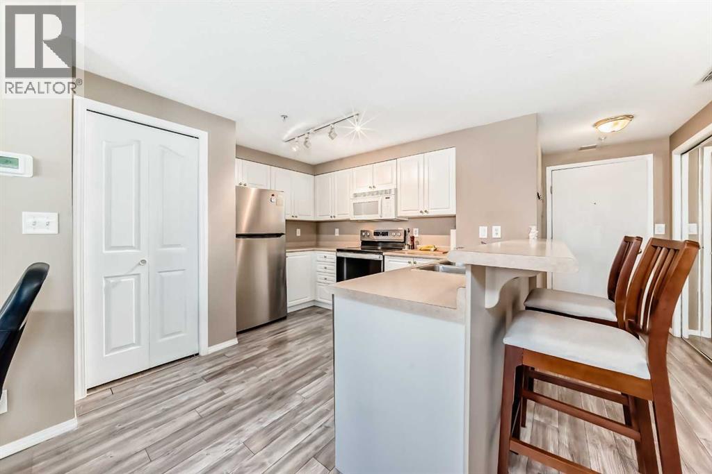 Apartment for Sale in 1102, 683 10 Street SW|Calgary, Alberta T2P5G3 5