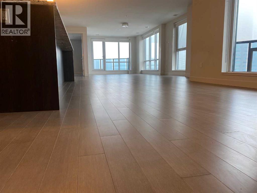 Apartment for Sale in 1002, 303 13 Avenue SW|Calgary, Alberta T2R0Y9 4