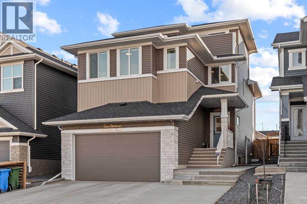 House for Sale in 116 Ambleside Crescent NW|Calgary, Alberta T4B3P5 2