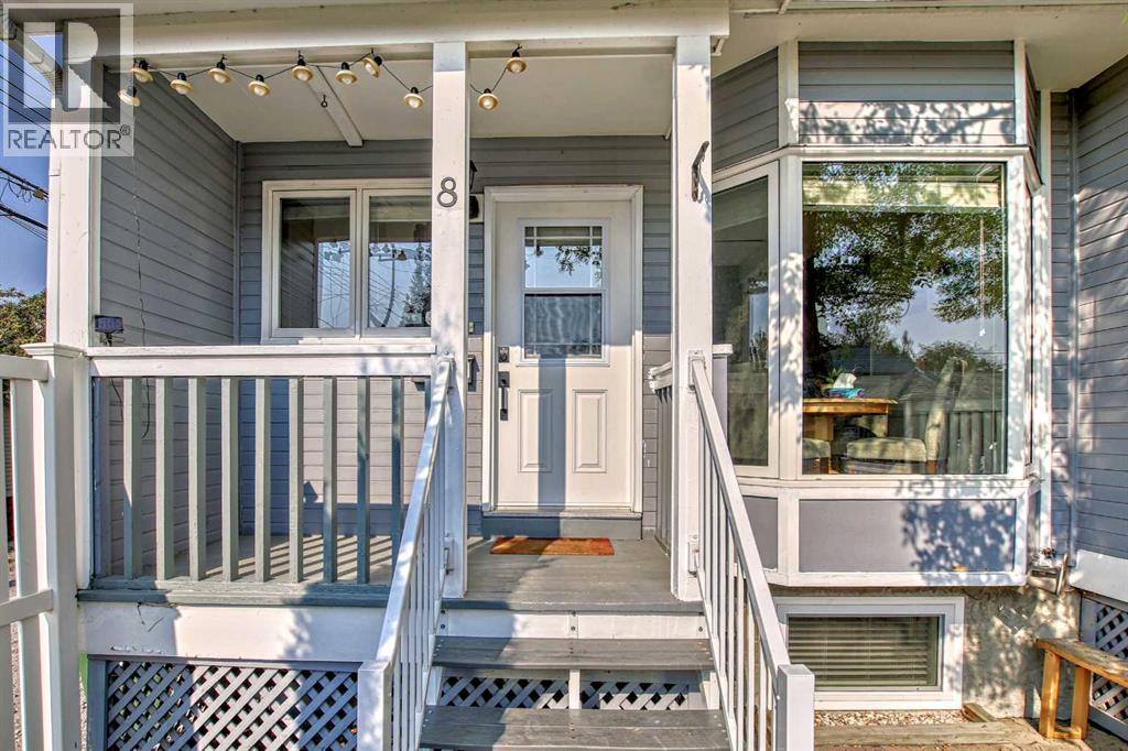 Row / Townhouse for Sale in 8, 834 2 Avenue NW|Calgary, Alberta T2N0E5 2