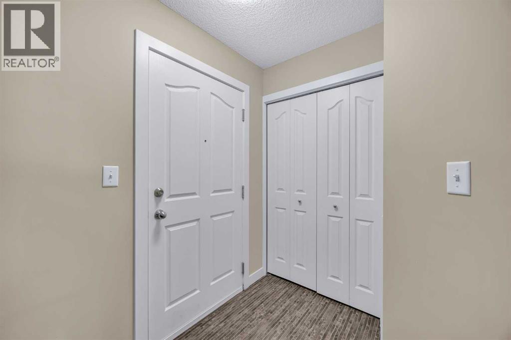 Apartment for Sale in 414, 7180 80 Avenue NE|Calgary, Alberta T3J0N6 2