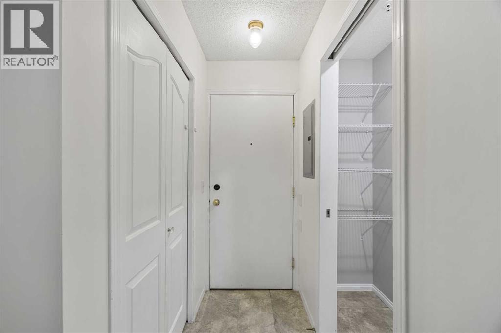 Apartment for Sale in 1118, 2371 Eversyde Avenue SW|Calgary, Alberta T2Y5B7 4