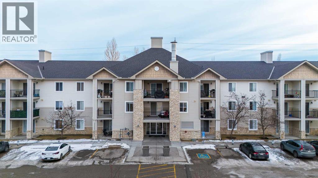Apartment for Sale in 1118, 2371 Eversyde Avenue SW|Calgary, Alberta T2Y5B7