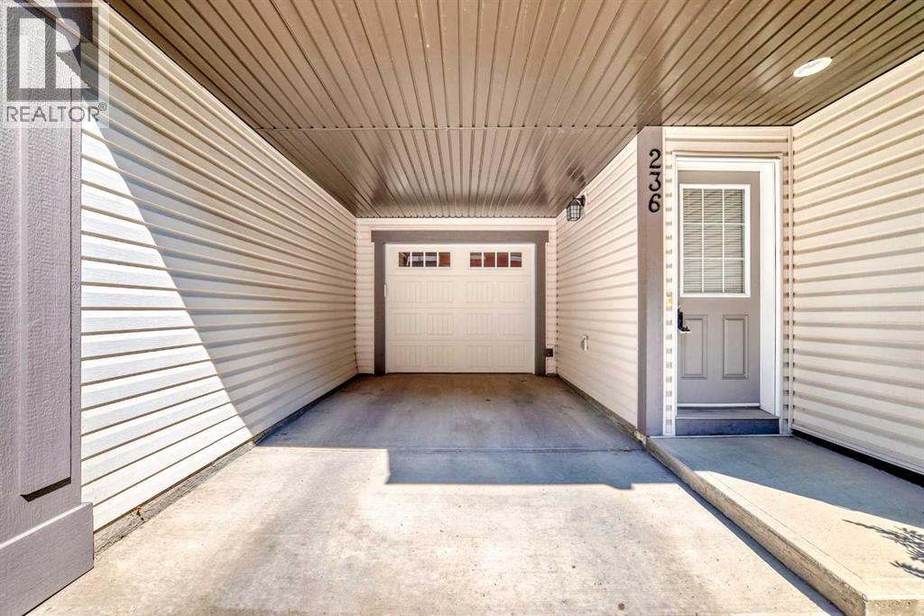 Row / Townhouse for Sale in 236 New Brighton Row SE|Calgary, Alberta T2Z1B9 2