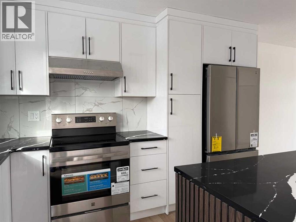 House for Sale in 6463 68 Street NE|Calgary, Alberta T3J2H7 5