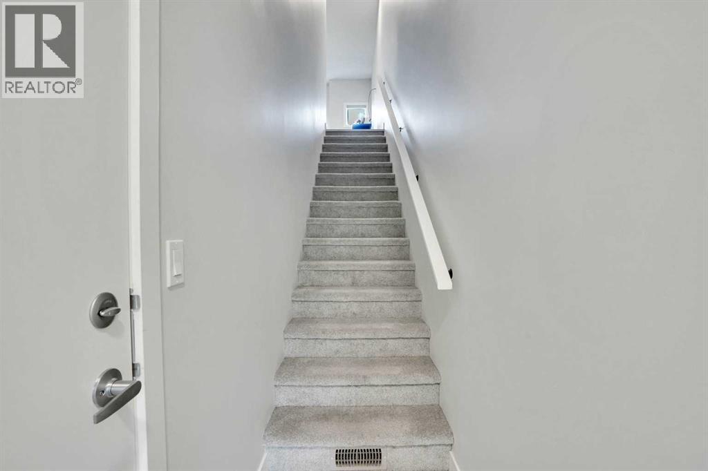 Row / Townhouse for Sale in 96 Tuscany Summit Square NW|Calgary, Alberta T3L0G1 3