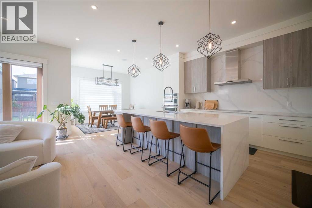 House for Sale in 419 29 Avenue NE|Calgary, Alberta T2E2C6 3