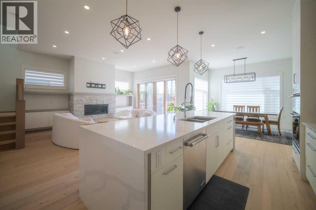 House for Sale in 419 29 Avenue NE|Calgary, Alberta T2E2C6 5