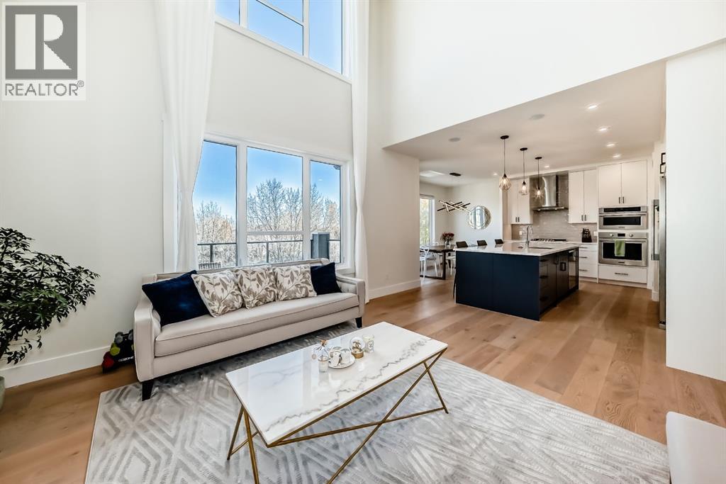 House for Sale in 76 ROCK LAKE View NW|Calgary, Alberta T3G0E9 4