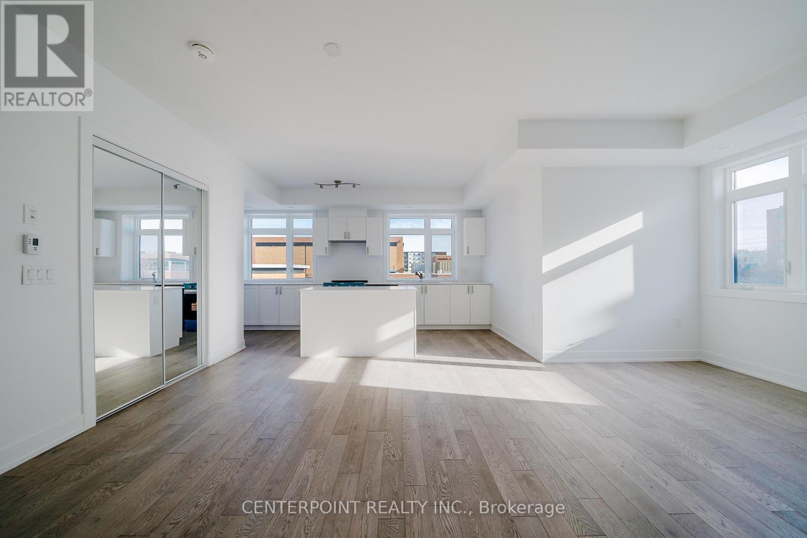 Row / Townhouse for Sale in 232 - 1062 DOUGLAS MCCURDY COMMON|Mississauga (Lakeview), Ontario L5G0C6 4