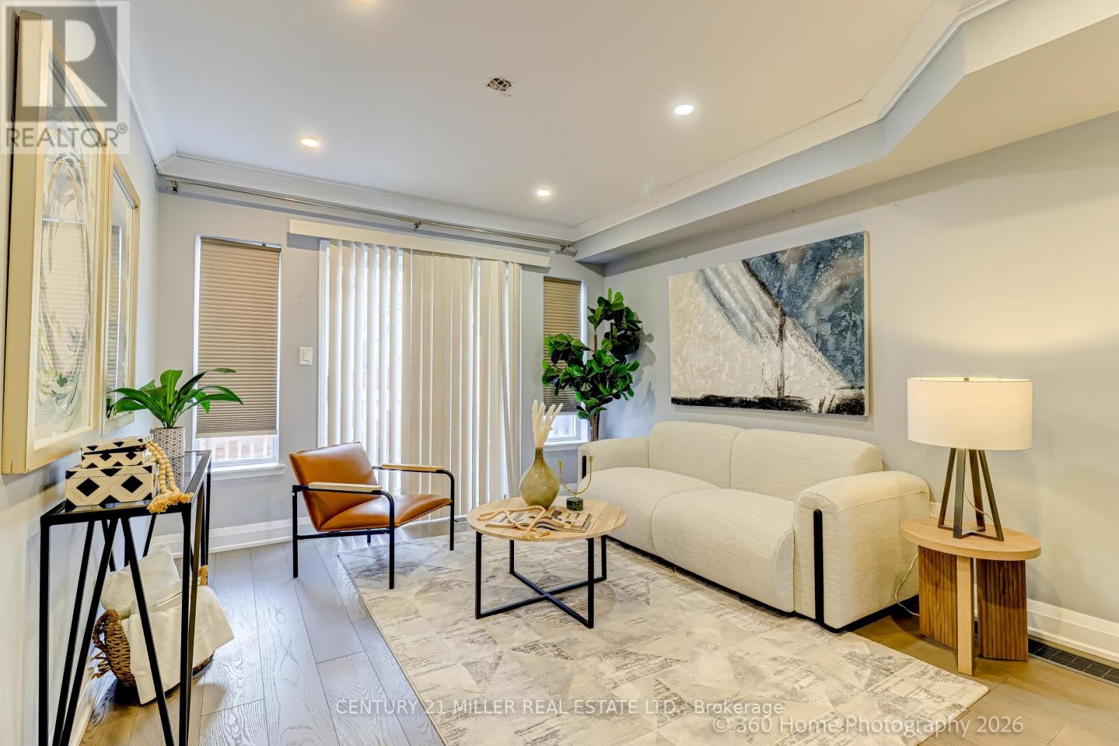 Row / Townhouse for Sale in 27 - 75 STRATHAVEN DRIVE E|Mississauga (Hurontario), Ontario L5R3W1 3