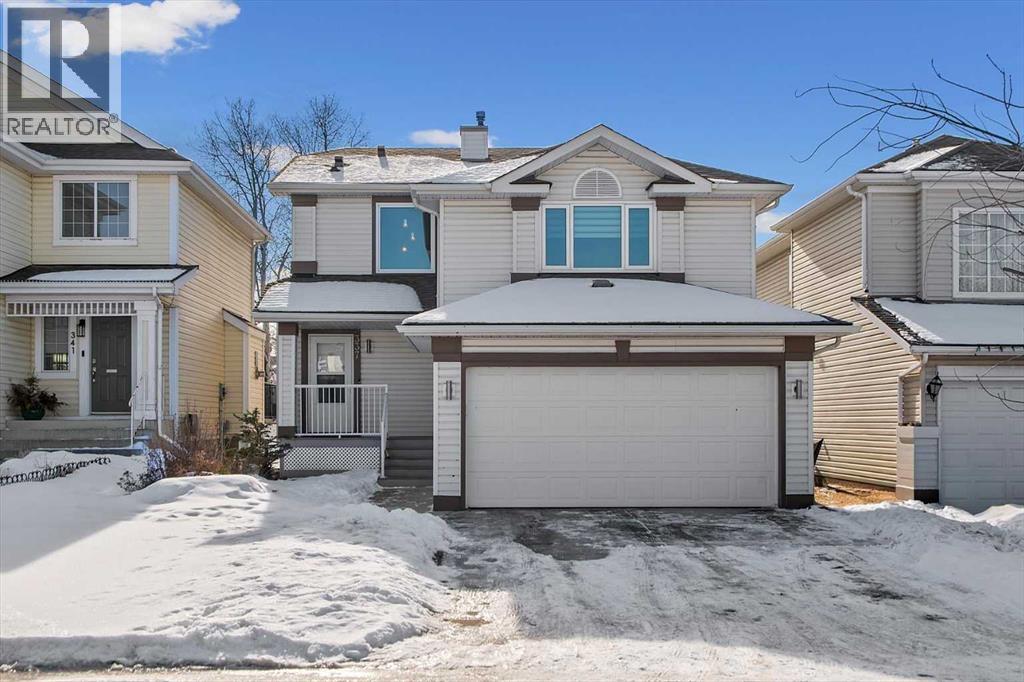 House for Sale in 337 Douglas Glen Heath SE|Calgary, Alberta T2Z2W5 2