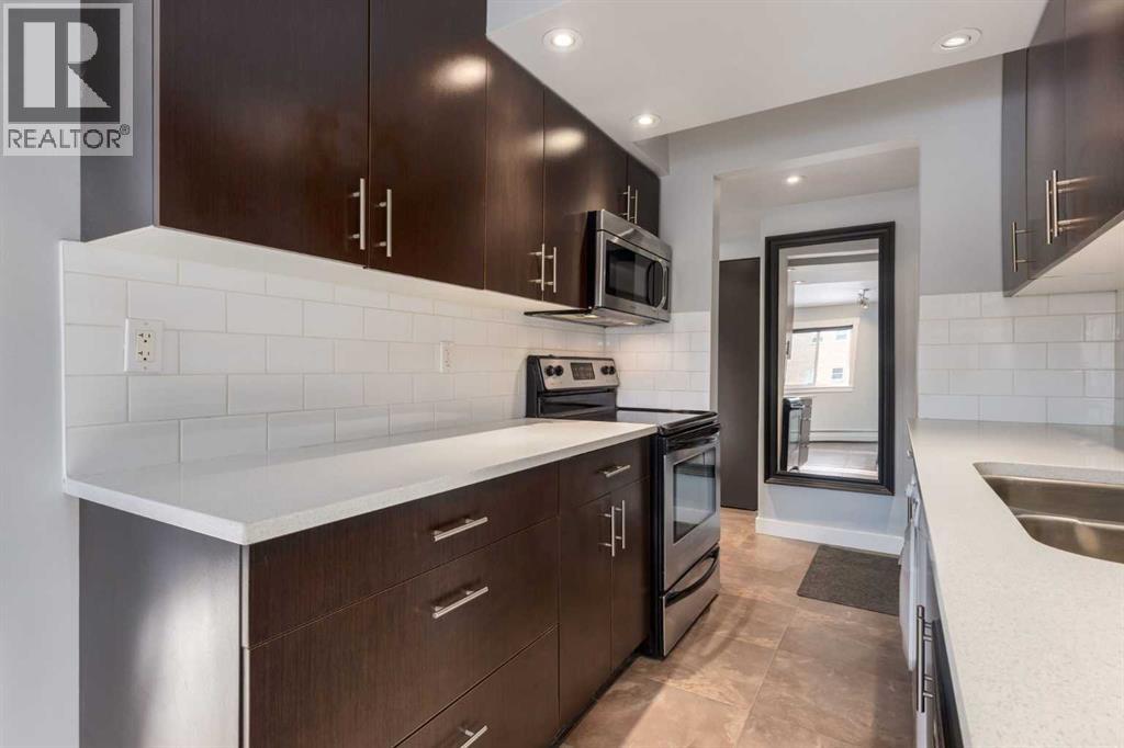 Apartment for Sale in 11, 1230 Cameron Avenue SW|Calgary, Alberta T2T0K9 5