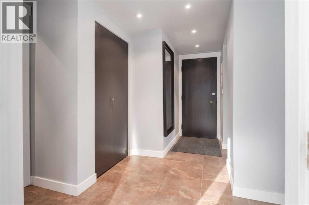 Apartment for Sale in 11, 1230 Cameron Avenue SW|Calgary, Alberta T2T0K9 3