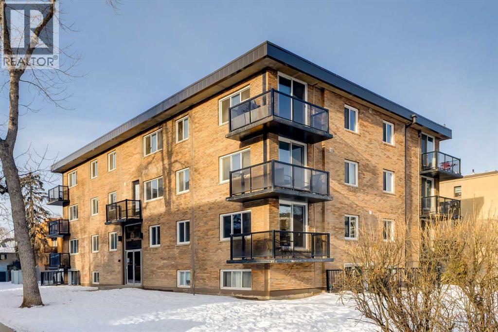 Apartment for Sale in 11, 1230 Cameron Avenue SW|Calgary, Alberta T2T0K9 2