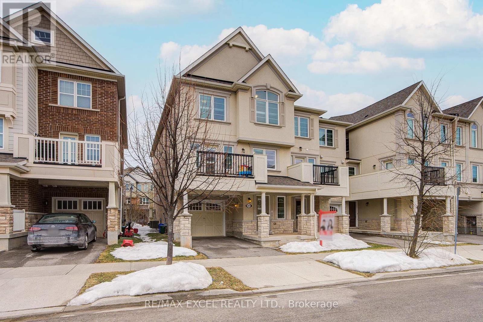 Row / Townhouse for Sale in 3081 HAREBELL GATE|Oakville (GO Glenorchy), Ontario L6M0Y9 2