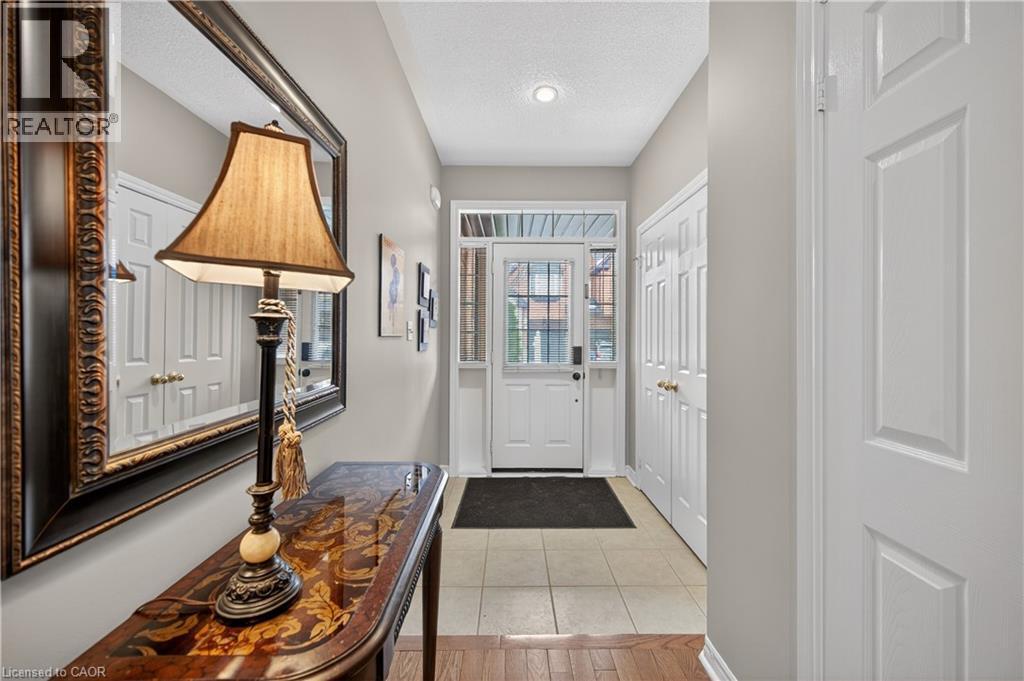 Row / Townhouse for Sale in 300 RAVINEVIEW Way Unit# 41|Oakville, Ontario L6H7J2 5