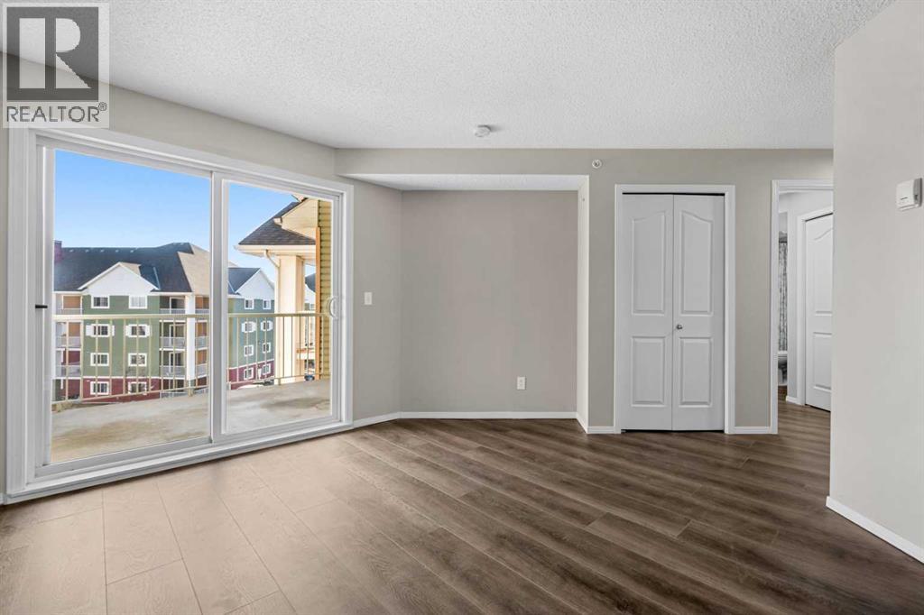 Apartment for Sale in 1411, 10 Prestwick Bay SE|Calgary, Alberta T2Z0E6 3