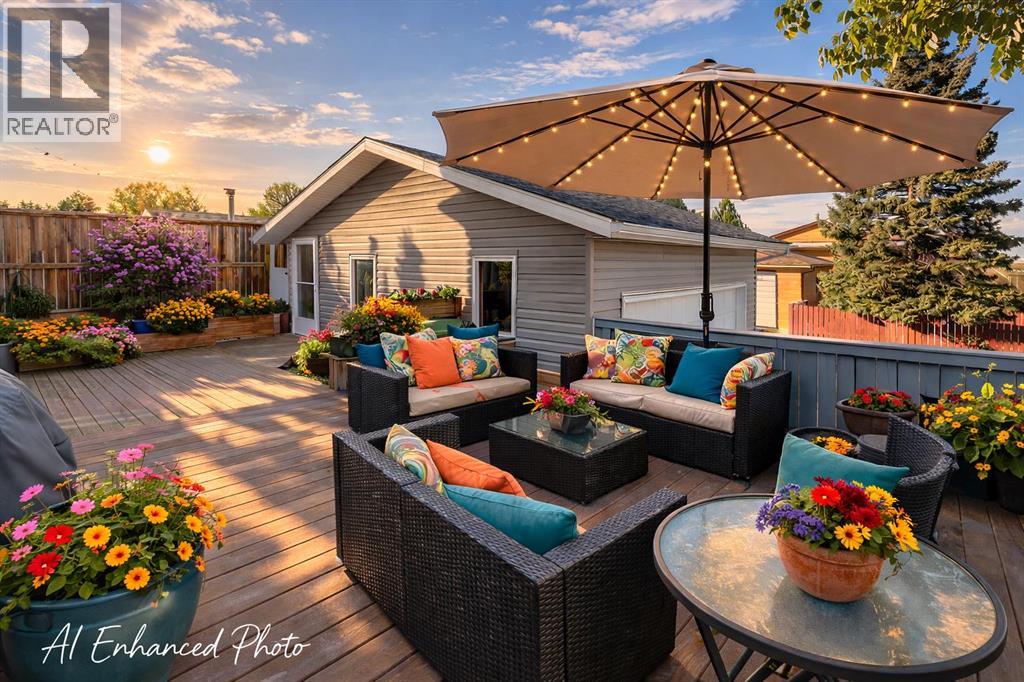 House for Sale in 79 Bermondsey Way NW|Calgary, Alberta T3K1V5 5