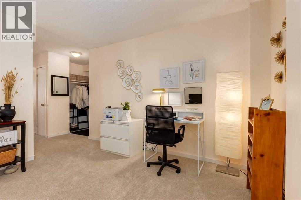 Apartment for Sale in 120, 315 Heritage Drive SE|Calgary, Alberta T2H1N2 2