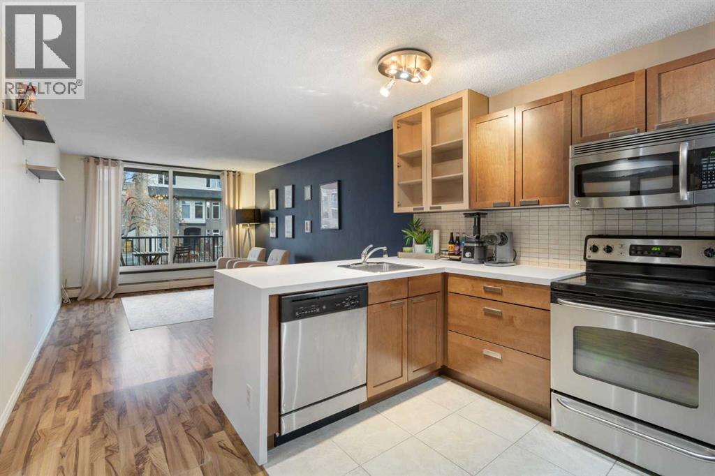 Apartment for Sale in 202, 1015 14 Avenue SW|Calgary, Alberta T2R0N9 4