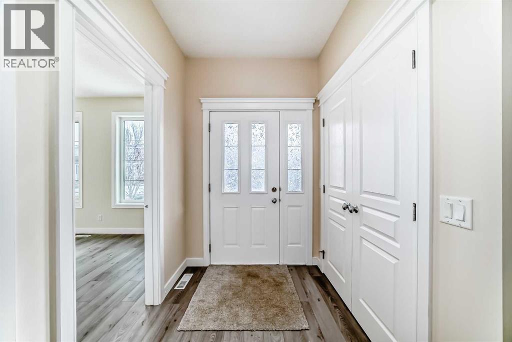 House for Sale in 437 Redstone Grove NE|Calgary, Alberta T3N0T7 3