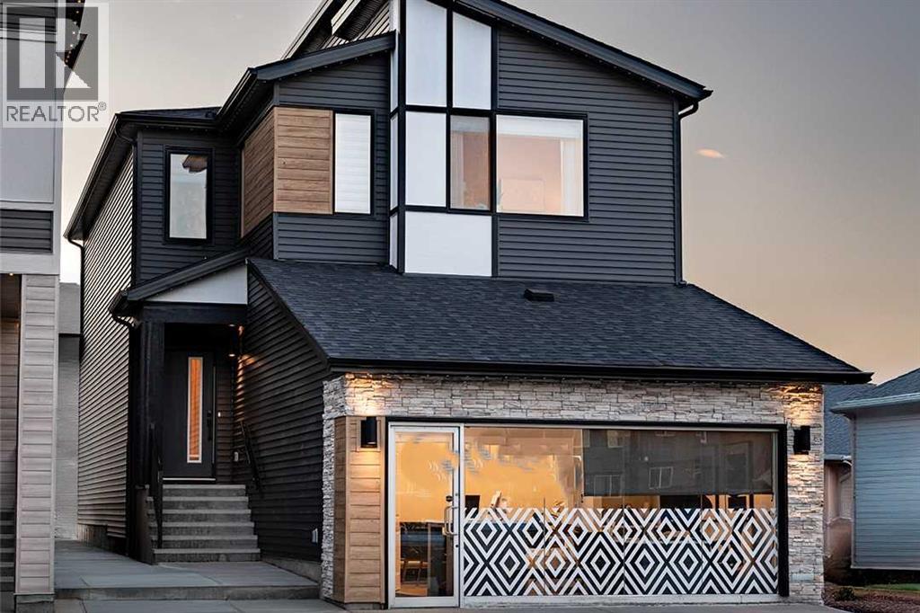 House for Sale in 359 Belmont Place SW|Calgary, Alberta T2X6E8